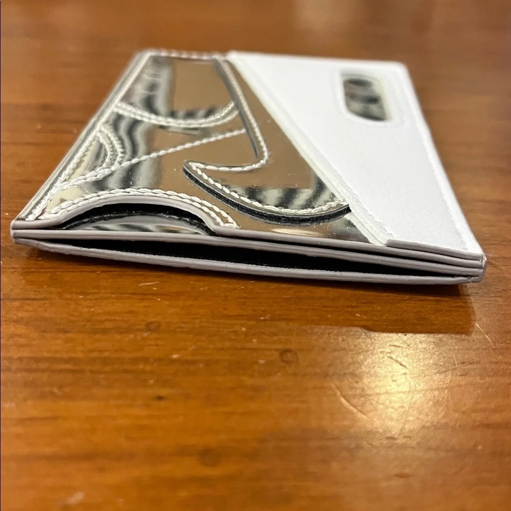 Nike Air Max 90 Card Case Wallet new white silver Polyurethane.